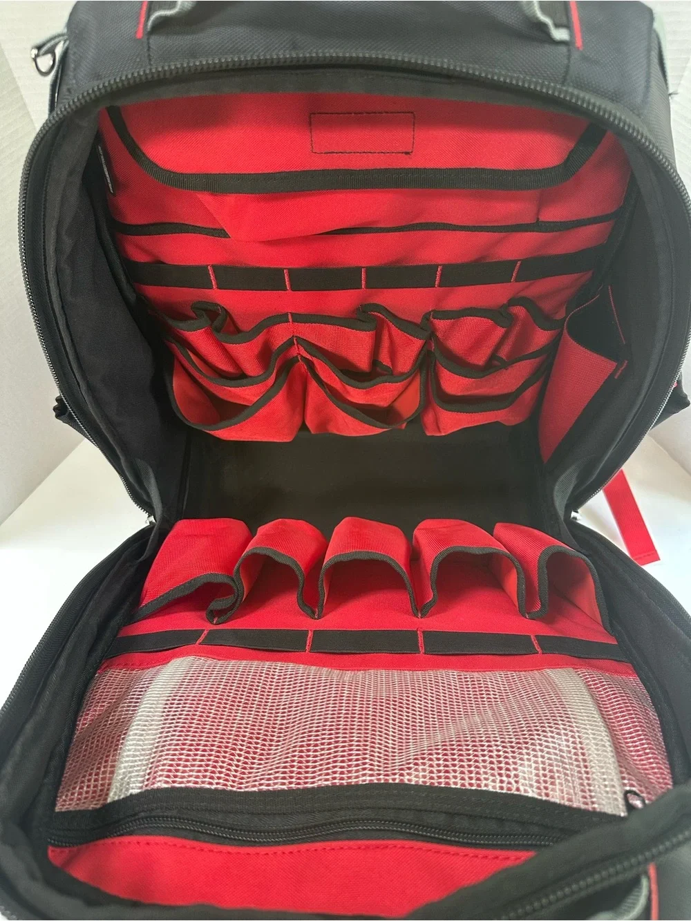 Milwaukee Ultimate Jobsite Backpack 15 in. Like New